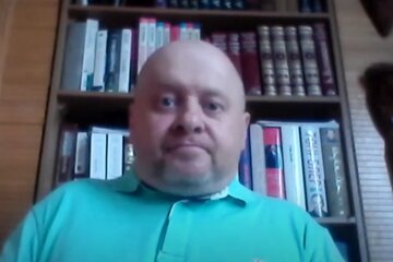 Олег Попенко повідомив, чому при переселенні людей із зони бойових дій виникли проблеми