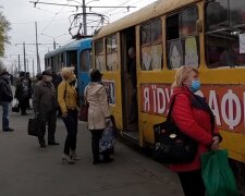 Харків, весна, вулиця, карантин, трамвай