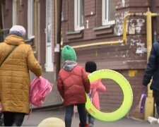 украинцы, карантин, дети на улице