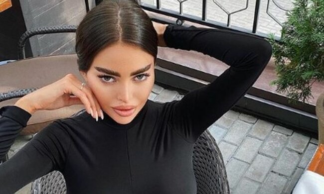 Алена Омович