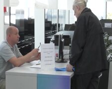 Денежная помощь для пенсионеров в Черниговской области