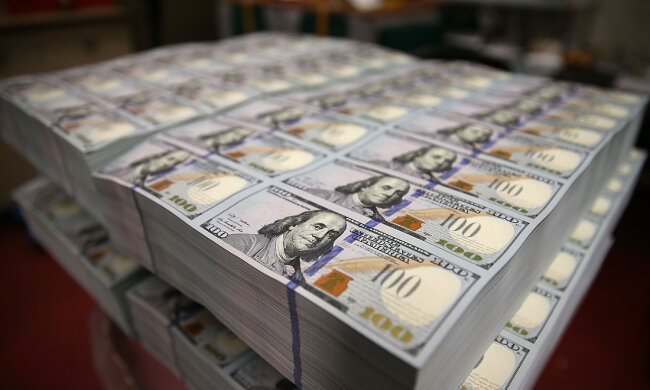 Bureau Of Engraving And Printing Prints New Anti-Counterfeit 100 Dollar Bills