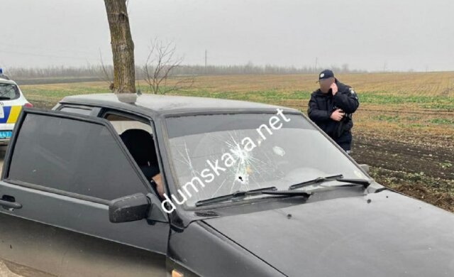 Авто с людьми расстреляли на Одесчине, объявлен план "Сирена": кадры с места трагедии