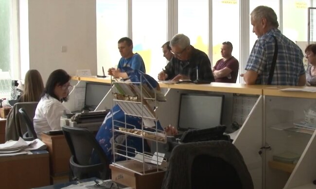 Гуманитарная помощь для пенсионеров в Сумах