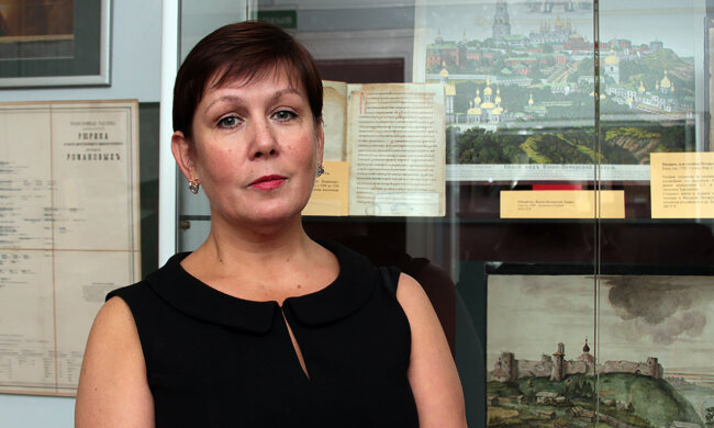 Наталья Шарина Библиотке украинской литературы в Москве