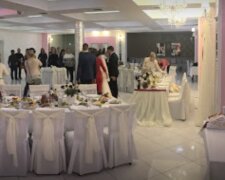 Днепру грозит новая вспышка вируса: диагноз подтвердили у гостей свадьбы на 150 человек