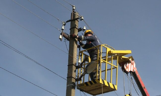 Графіки відключення світла у Полтавській області на 24 липня