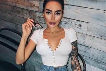 Алена Омович