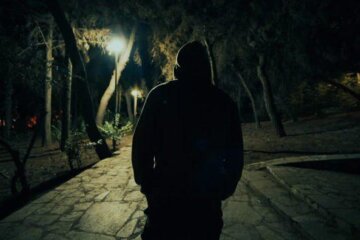 imgonline-com-ua-Resize-tCoa1f2HOtHb