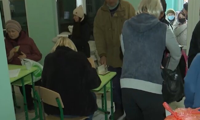 Безкоштовні продукти для ВПО та пенсіонерів у Сумській області