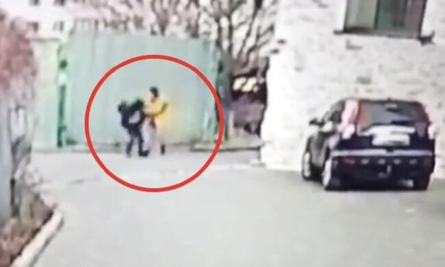 "Мама хоче грошей": скандал з побиттям учня в школі Одеси отримав несподіване продовження