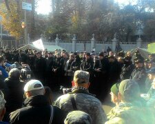 Будет переворот: Киев хотят взять штурмом, готовят захват военных складов