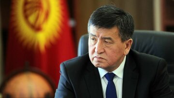 Сооронбай Жээнбеков, президент Кыргызстана 