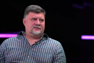 Публицист Александр Новохатский объяснил, как обстрелы влияют на внутреннее состояние человека: «Мобилизуешься на выживание»