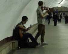 Місця для виступів музикантів у метро виставлять на аукціон