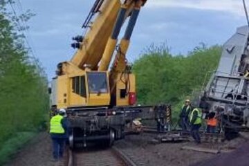 Серйозна катастрофа на залізниці: в "УЗ" зробили термінову заяву