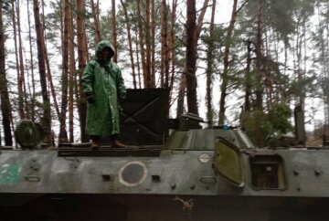 "Прийшли наші котики": російські військові кинули техніку, тікаючи від ЗСУ