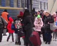 Выезд украинцев за границу: страны, куда можно въехать беженцам без загранпаспорта