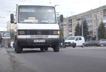 Обмеження руху в Рівненській області 16 травня