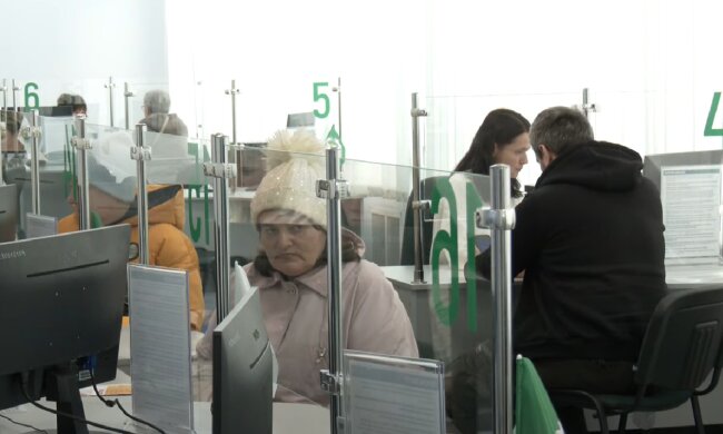Грошова допомога для пенсіонерів у Сумській області