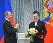 Vladimir_Putin_at_award_ceremonies_(2016-03-10)_36