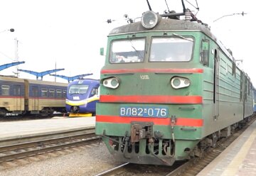 Новий графік руху поїздів до Харкова: