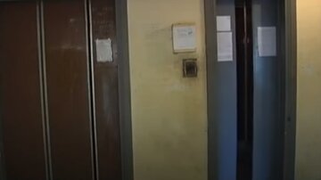 "Была с двумя детьми": в Одессе оборвался лифт в многоэтажке, женщина рассказала о пережитом