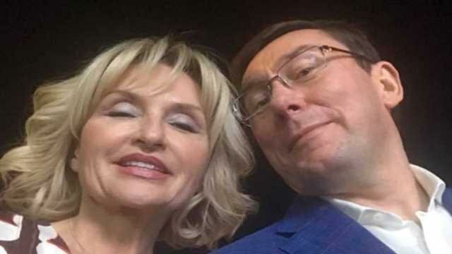 Ірина Луценко ходила за карпатськими грибами в кросівках за $700, фото: "Насолоджуйтесь"
