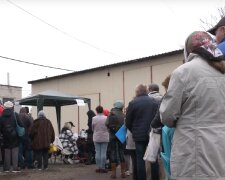 Гуманитарная помощь для пенсионеров в Днепропетровской области