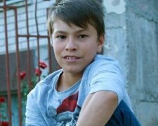 "Пішов з дому і зник": українців просять допомогти розшукати зниклого підлітка, фото