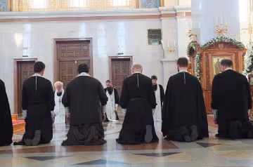 Скандал в ПЦУ: одеський депутат взяв в заручники священиків, відео