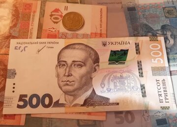 Грошова допомога для пенсіонерів у Харківській області