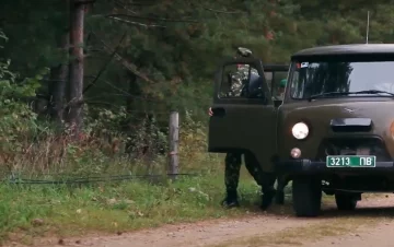 Белорусский пограничник незаконно пересек границу на Волыни, фото: "хочет воевать с рф"