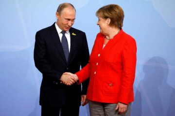 Головне за ніч: “договір” Путіна та Меркель по Україні й авіакатастрофа в США