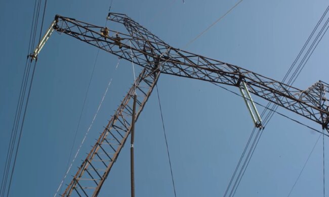 Графіки відключення світла у Чернігові на квітень