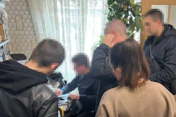 У Дніпрі заволоділи підприємствами вартістю 38 мільйонів: до злочинної схеми причетні адвокати та юристи