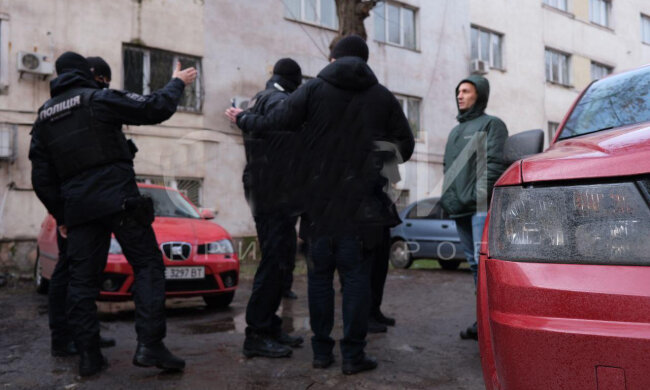 У Кривому Розі розрісся конфлікт через млинці, відео: "дістав пістолет і...»