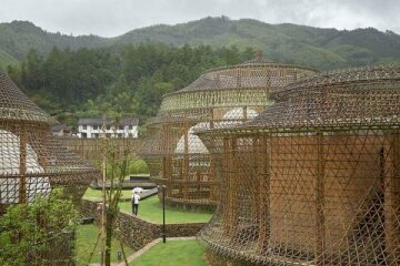 Як виглядають неймовірні будівлі, зроблені з бамбука (фото)