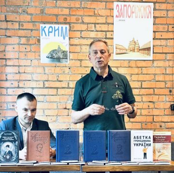 Микола Томенко підтримав конкурс для обдарованої молоді: "Плекаємо український світ"
