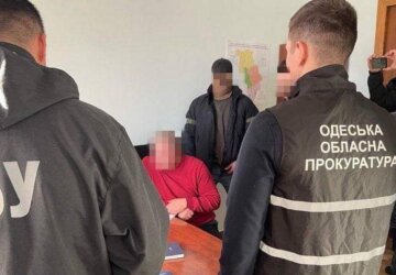 Голову сільради на Одещині спіймали на цинічному злочині: поліції вдалося завадити завершенню плану