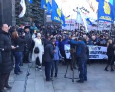 Романенко розповів, чому українці бунтують під вікнами Зеленського: "Треба знищити..."