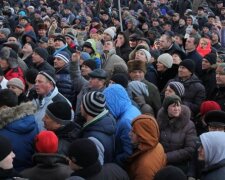 Возле Верховной Рады пикет: произошла потасовка (фото, видео)