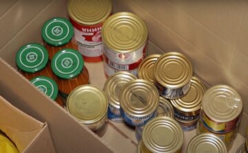 Безкоштовні продукти для ВПО та пенсіонерів у Сумах