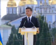 Зеленського жорстко розкритикували за День незалежності: "Опустив країну нижче, ніж Янукович"