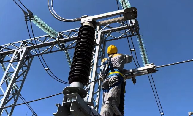 Графіки відключення світла в Дніпропетровській області на 12 грудня