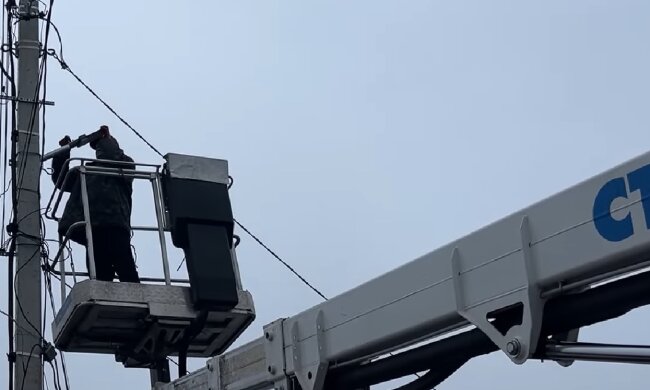 Графіки відключення світла в Одеській області на 16 грудня