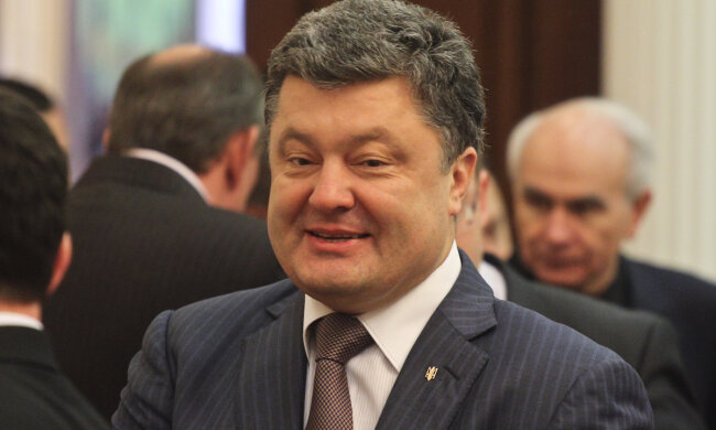 Петр Порошенко: отец Партии Регионов, шоколадный магнат и повелитель армии ботов