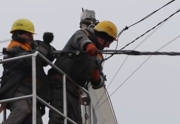 Графіки відключення світла у Рівненській області на 15 квітня