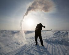 Во льдах и алмазах: Bloomberg подготовило потрясающий репортаж о самом холодном городе планеты (фото)