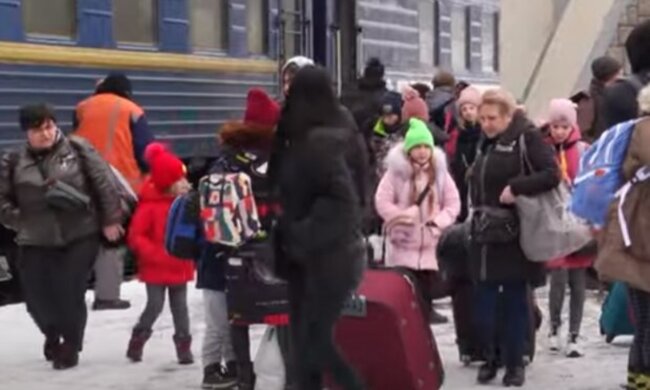 Виїзд українців за кордон: країни, куди можна в'їхати біженцям без закордонного паспорта